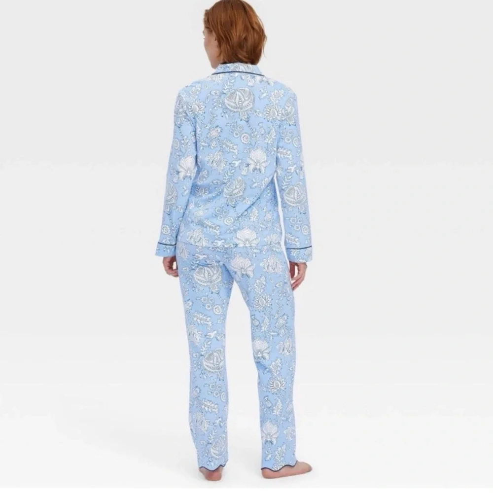 Roller Rabbit x Target Floral Vines Print Long Sleeve Pajama Set - Picture 3 of 5